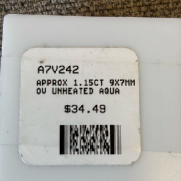 1.15CT Oval Aquamarine-Loose Stone - Picture 3 of 4